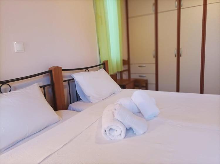 Lourantos Bayside Apartment *