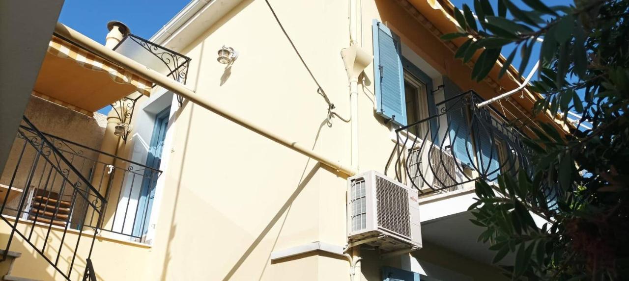 Lourantos Bayside Apartment